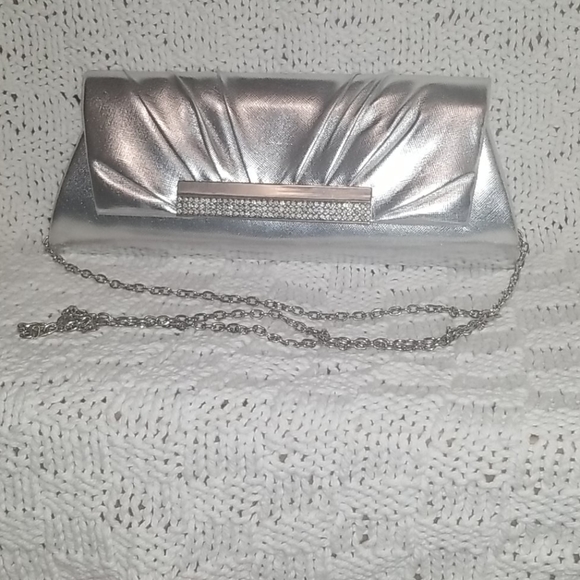 Silver Party Clutch - Picture 1 of 1